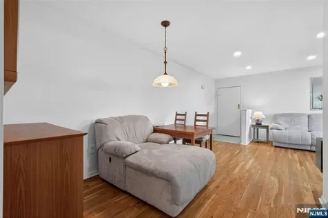 34 Knox Terrace Wayne NJ 07470