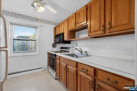 34 Knox Terrace Wayne NJ 07470