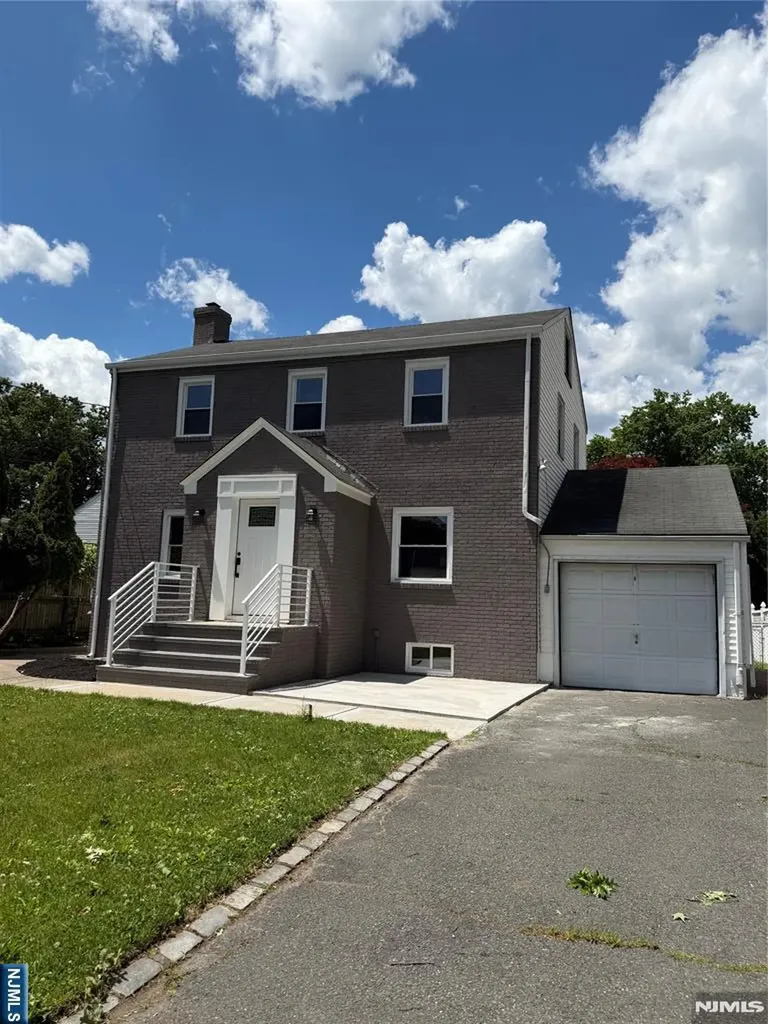 910 Roanoke Avenue Hillside NJ 07205