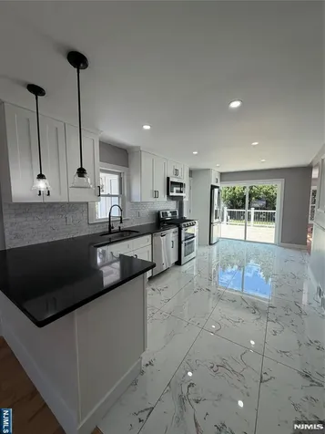 910 Roanoke Avenue Hillside NJ 07205