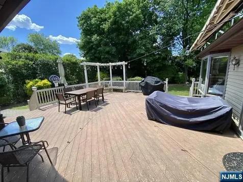212 Delmar Avenue Glen Rock NJ 07452