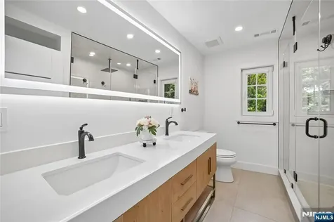 36 Ivy Place Wayne NJ 07470
