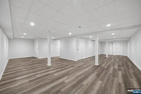 36 Ivy Place Wayne NJ 07470