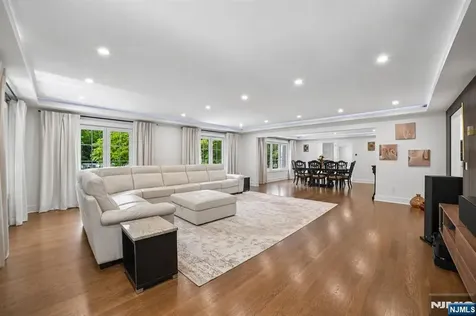 36 Ivy Place Wayne NJ 07470