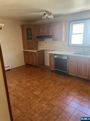 195 Walnut Street Newark NJ 07105