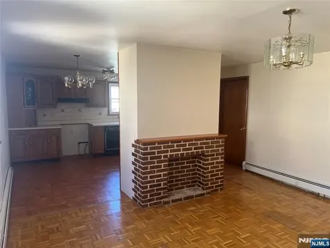 195 Walnut Street Newark NJ 07105