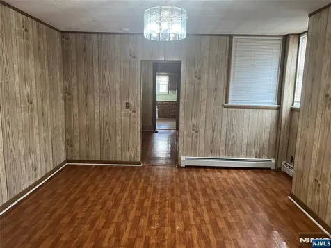 195 Walnut Street Newark NJ 07105