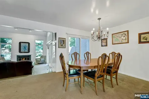 172 Grandview Lane Mahwah NJ 07430