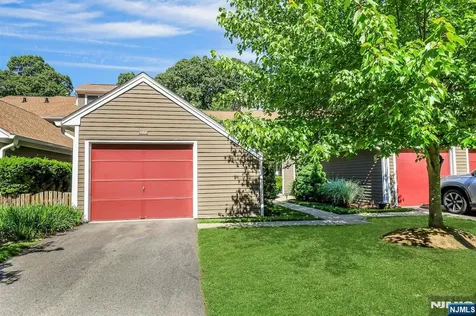 172 Grandview Lane Mahwah NJ 07430