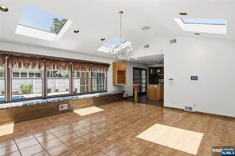 1252 Ringwood Avenue Pompton Lakes NJ 07442