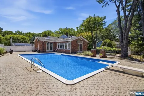 1252 Ringwood Avenue Pompton Lakes NJ 07442