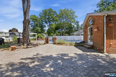 1252 Ringwood Avenue Pompton Lakes NJ 07442
