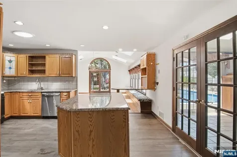 1252 Ringwood Avenue Pompton Lakes NJ 07442