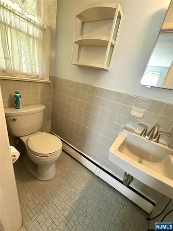 622 Valley Court Twp Of Washington NJ 07676