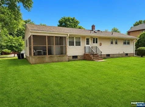 622 Valley Court Twp Of Washington NJ 07676