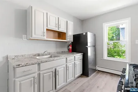 3 Winthrop Terrace East Orange NJ 07018