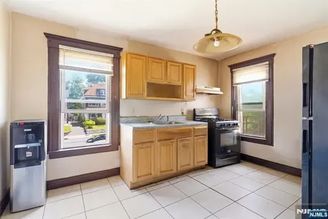 3 Winthrop Terrace East Orange NJ 07018