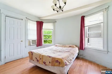 3 Winthrop Terrace East Orange NJ 07018