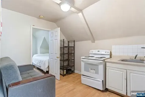 3 Winthrop Terrace East Orange NJ 07018