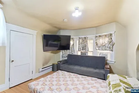 3 Winthrop Terrace East Orange NJ 07018