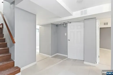 3 Winthrop Terrace East Orange NJ 07018