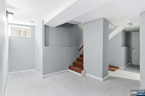 3 Winthrop Terrace East Orange NJ 07018