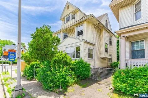 3 Winthrop Terrace East Orange NJ 07018