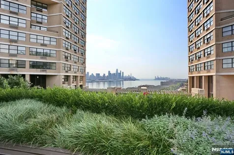7004 Boulevard E Guttenberg NJ 07093