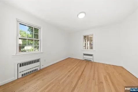 493 Beverly Road Teaneck NJ 07666