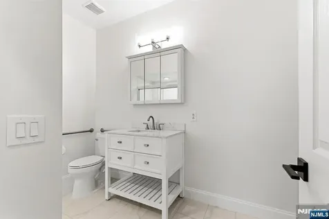 1208 Richmond West Milford NJ 07480