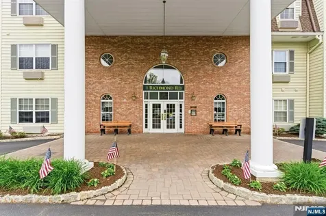 1208 Richmond West Milford NJ 07480