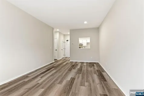 1208 Richmond West Milford NJ 07480