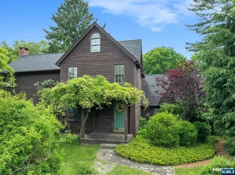 148 Spring Valley Road Montvale NJ 07645