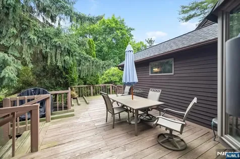 148 Spring Valley Road Montvale NJ 07645