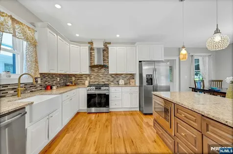 149 Elm Avenue Hackensack NJ 07601