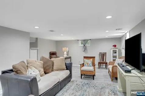 149 Elm Avenue Hackensack NJ 07601