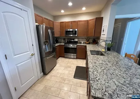 3111 Windsor Park Court Englewood NJ 07631