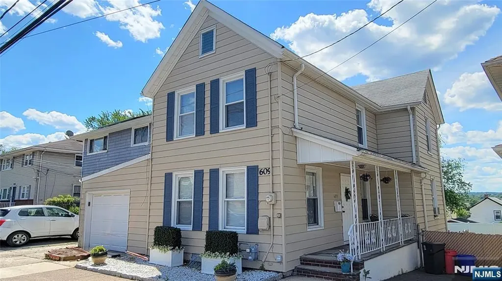 609 Chase Avenue Lyndhurst NJ 07071