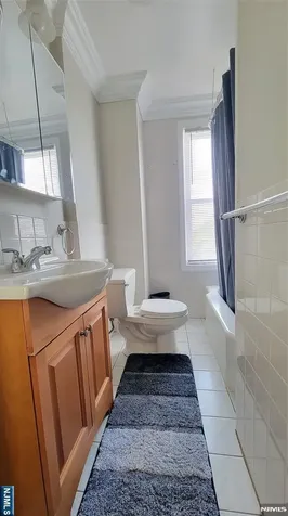 609 Chase Avenue Lyndhurst NJ 07071