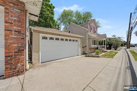788 Belmont Avenue North Haledon NJ 07508