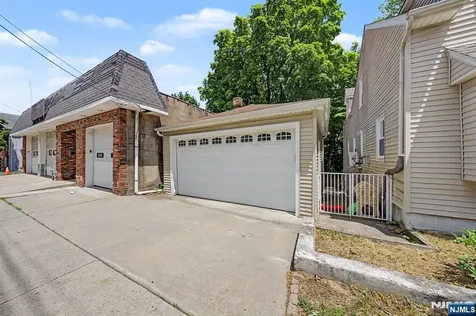 788 Belmont Avenue North Haledon NJ 07508