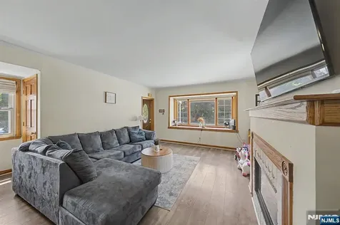 788 Belmont Avenue North Haledon NJ 07508