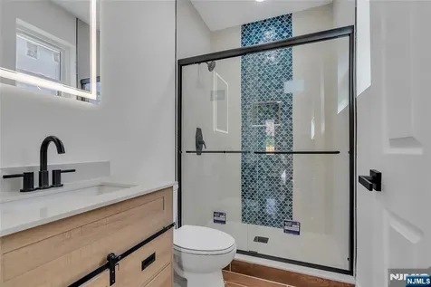 249 Hillside Leonia NJ 07605