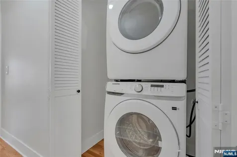 249 Hillside Leonia NJ 07605