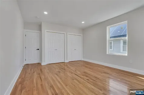 249 Hillside Leonia NJ 07605