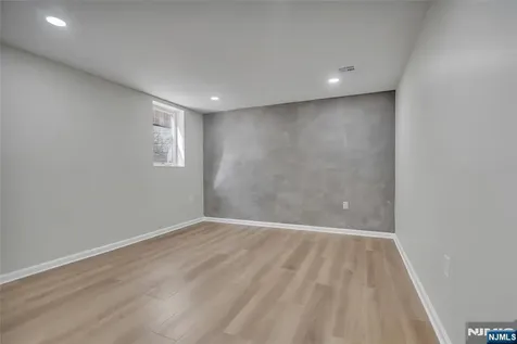 249 Hillside Leonia NJ 07605