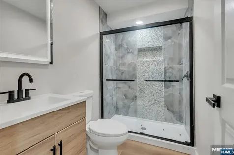 249 Hillside Leonia NJ 07605