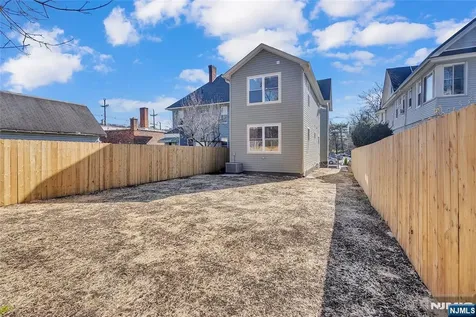 249 Hillside Leonia NJ 07605