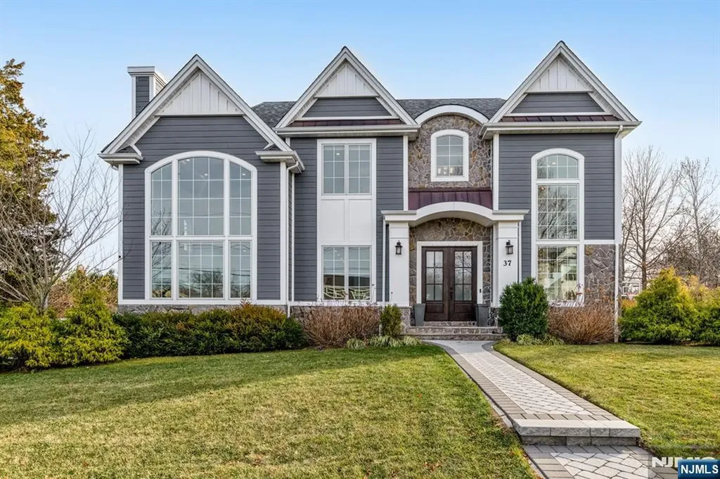 37 Glenfair Road Glen Rock NJ 07452