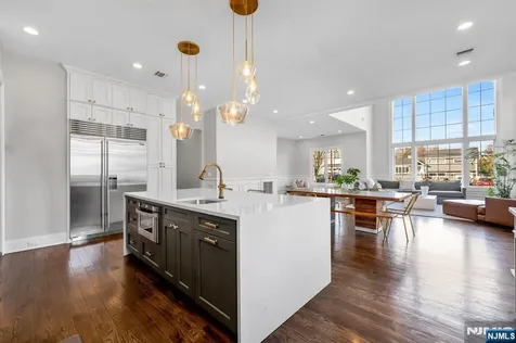 37 Glenfair Road Glen Rock NJ 07452
